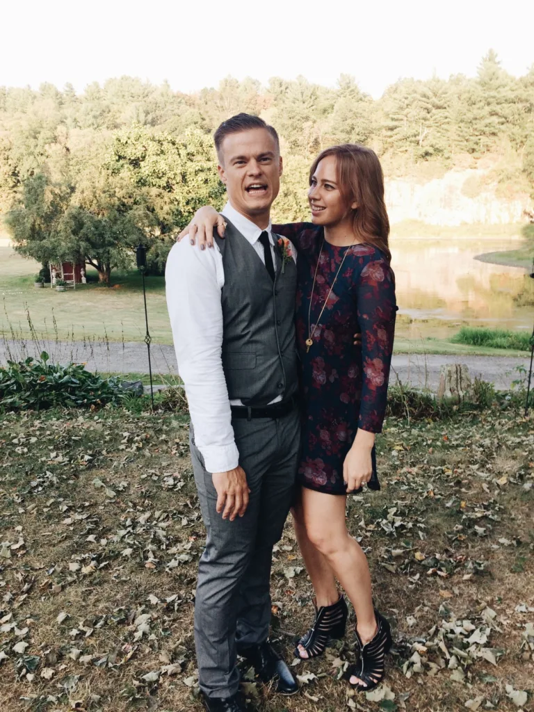 Jaka sukienka do niskiego wzrostu