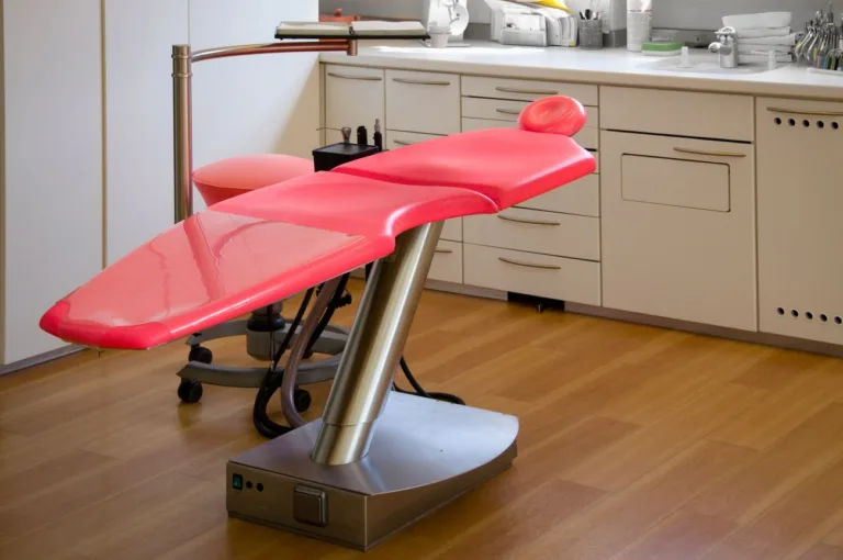 Dlaczego odzież lekarska powinna byc wygodna