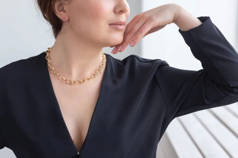 Jak wybrać idealne łańcuszki pozłacane dla kobiet?